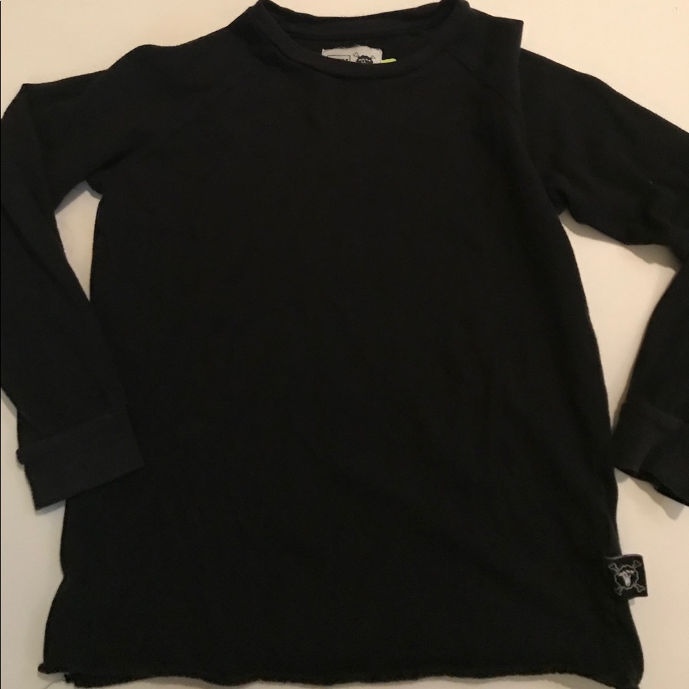NUNUNU shirt